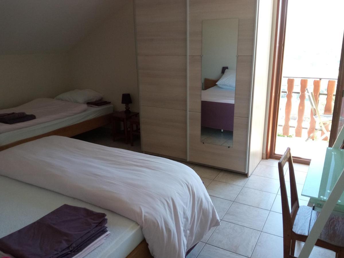 La Maison Jaune Cleurie Kültér fotó